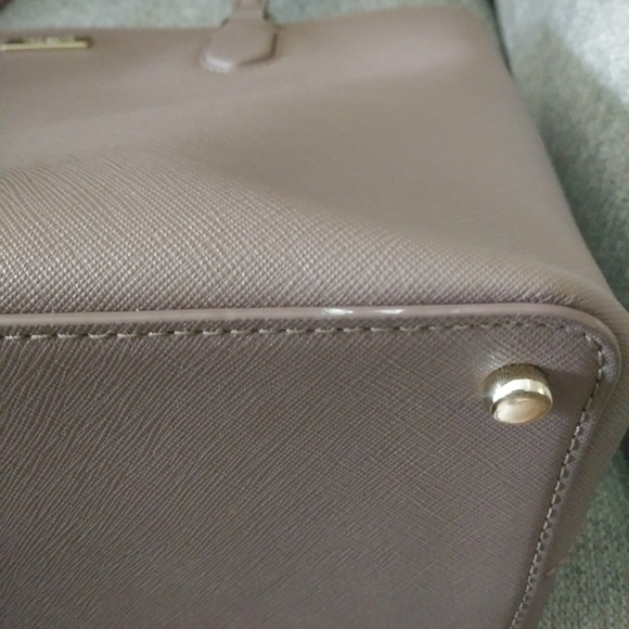 Kate Spade Laurel Way Jaelyn Tote - Picture 10 of 11